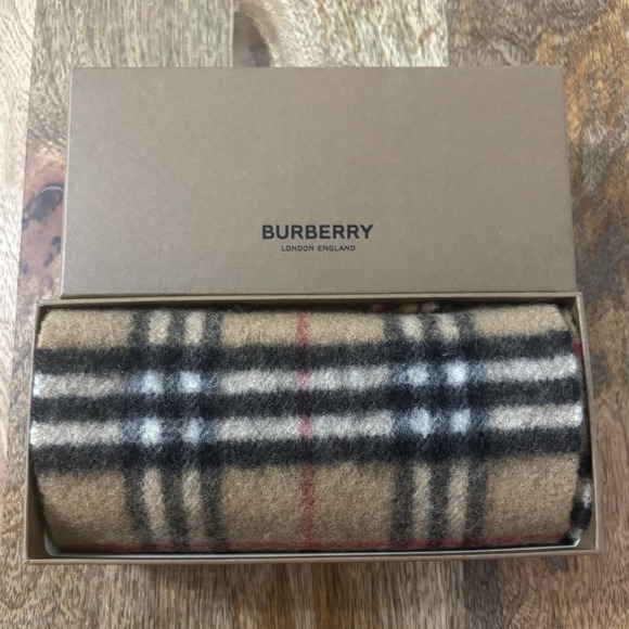 Burberry Accessories - Burberry Lambswool Beige Plaid Fringe Rectangle Scarf Made in England